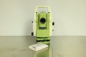 Тахеометр Leica TCR1205+ R400 5" (б/у) G828